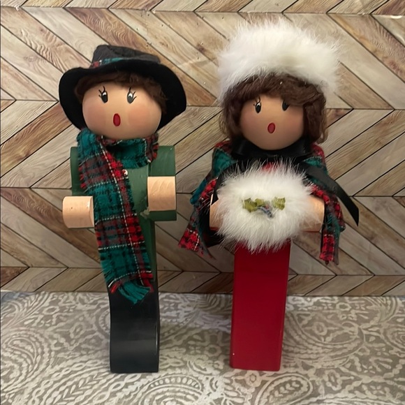 None Other - Vintage wood block Festive Wooden Figurines hand painted Christmas carolers. 8”